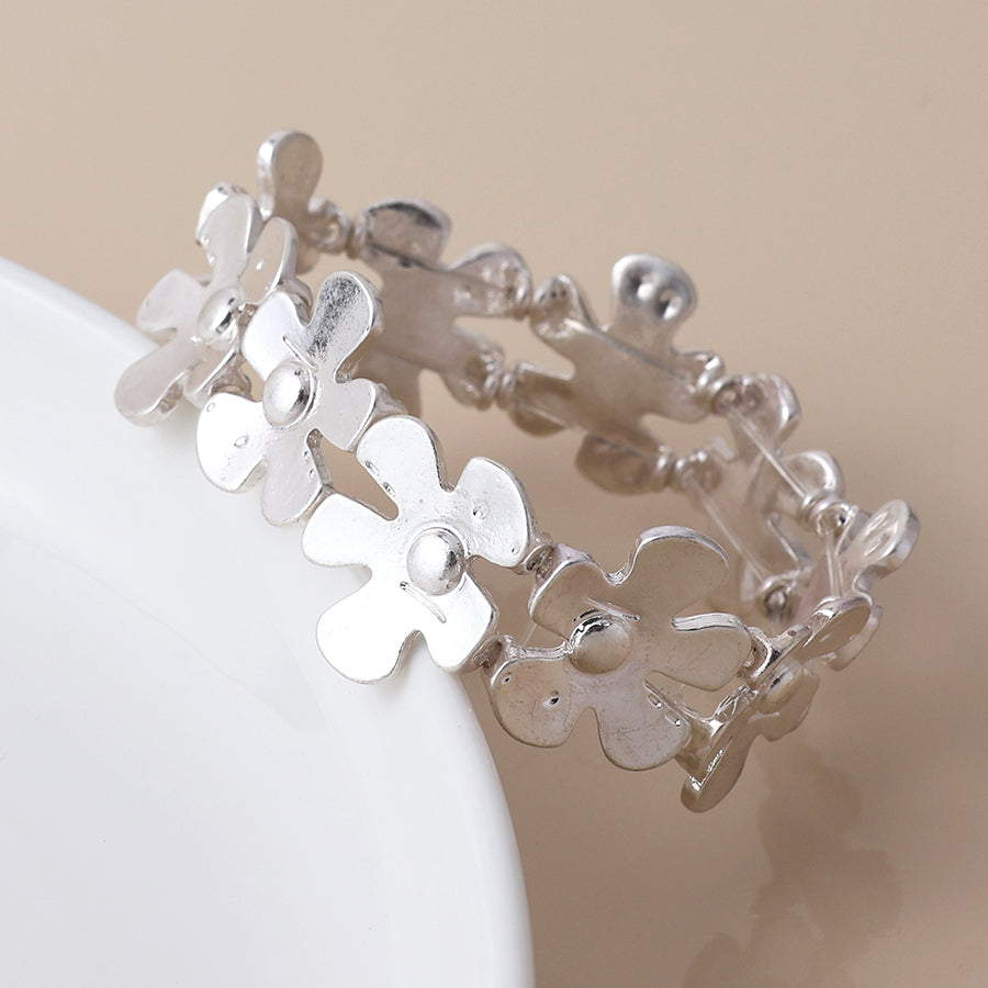 Silver plated retro flower bracelet