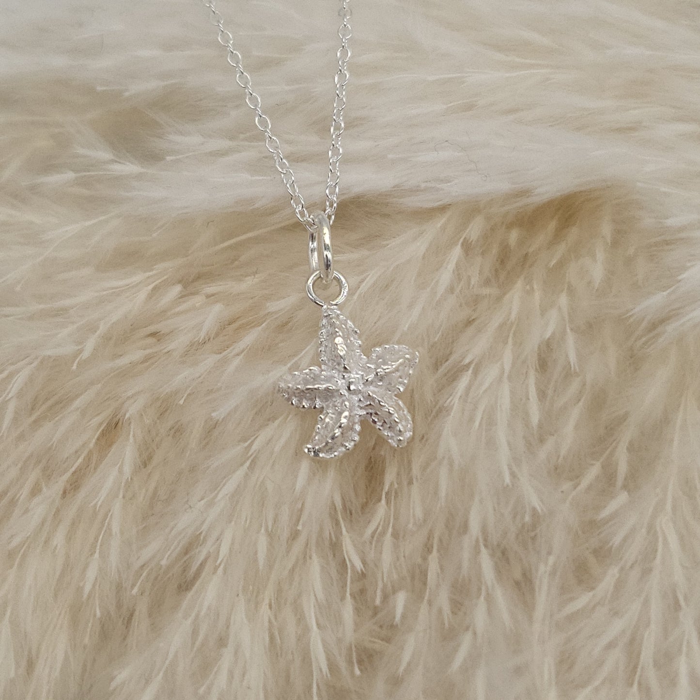 Dainty Starfish Necklace