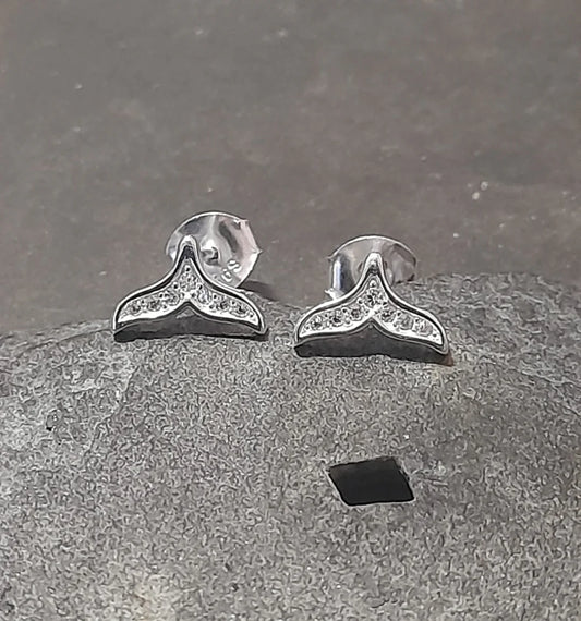 Cz whale tail studs 9x4mm