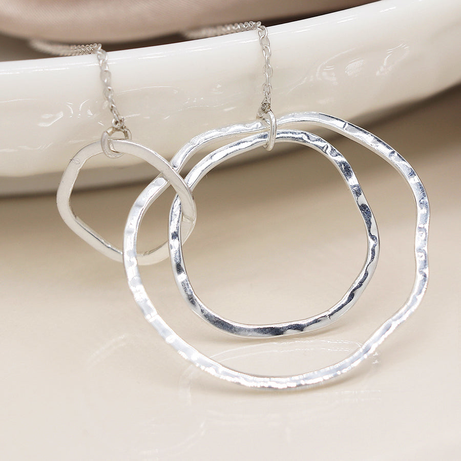 Sterling silver linked hoops necklace